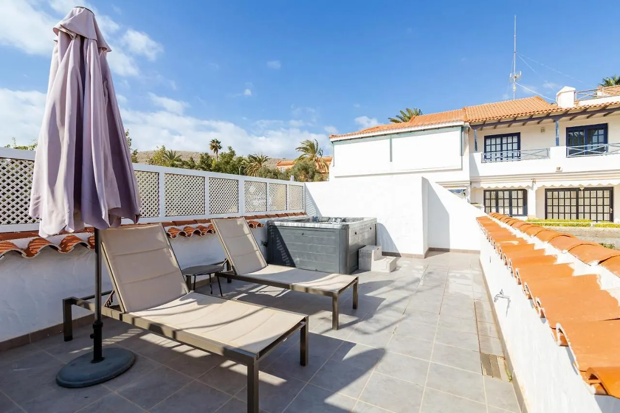 Bungalow Deluxe Pasito Blanco Apartment